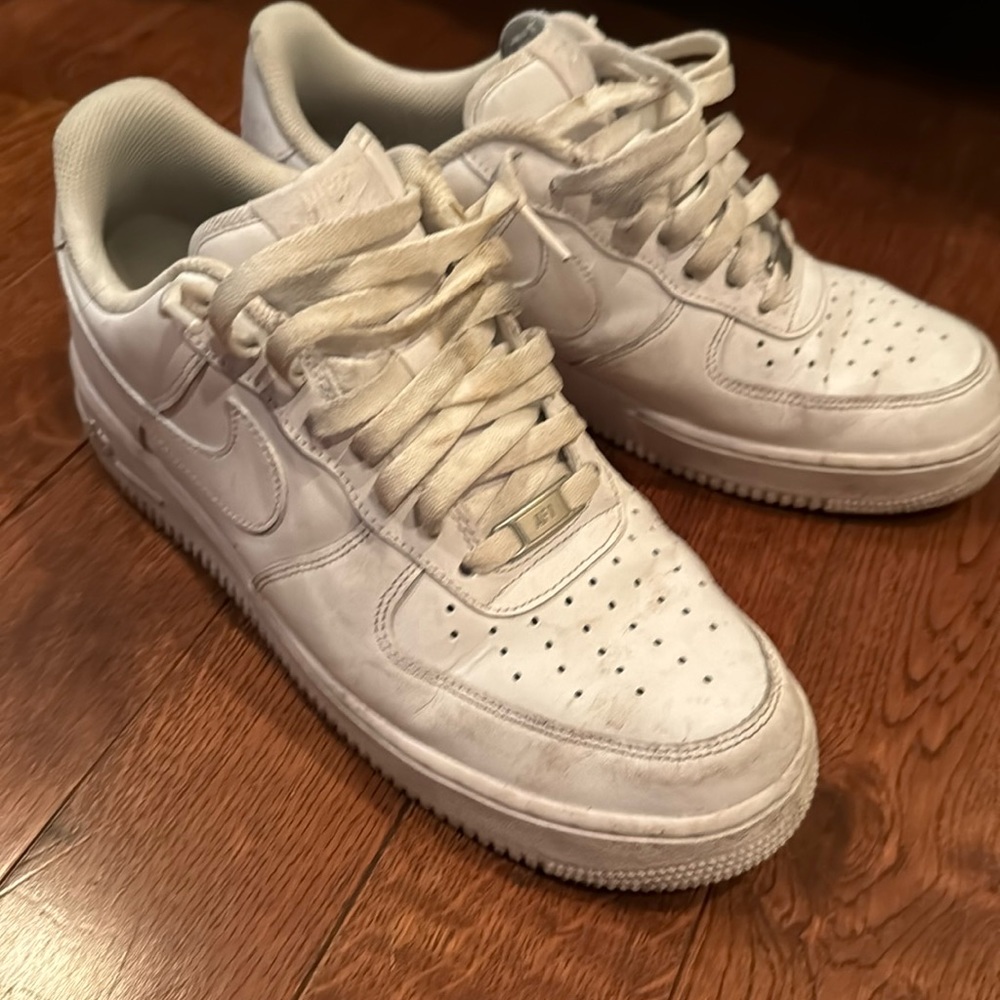 Used Men’s NIKE AIR FORCE 1 in very good condition